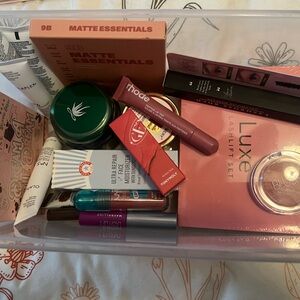 Big Mystery Beauty Box - More Expensive More Items